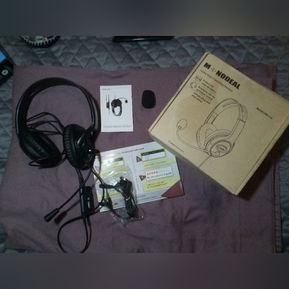 M-Nodeal Active Noise Cancelling Headset - Picture 3 of 3
